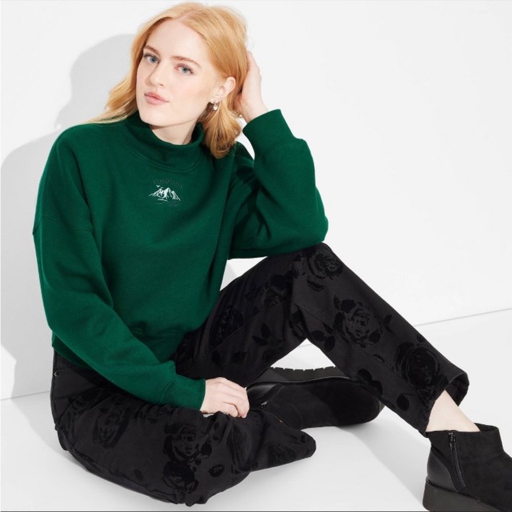 mock neck cropped sweatshirt